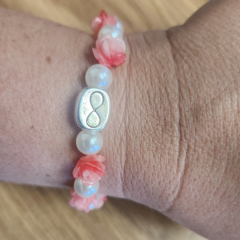 Infinity Beaded Pearl Rose Bracelet